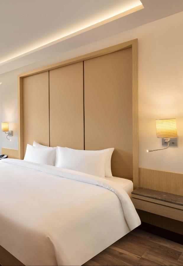 Radisson Mumbai Goregaon Luaran gambar